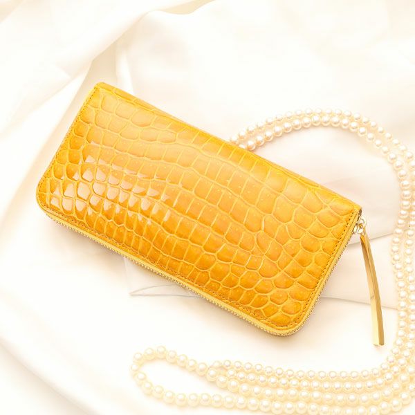 【美品　高級感漂う美しい本革】ILBISONTE　ガマ財布　イエロー　クロコ型押 ウォレット | 財布 | ベストセラー | オンラインストア | IL BISONTE