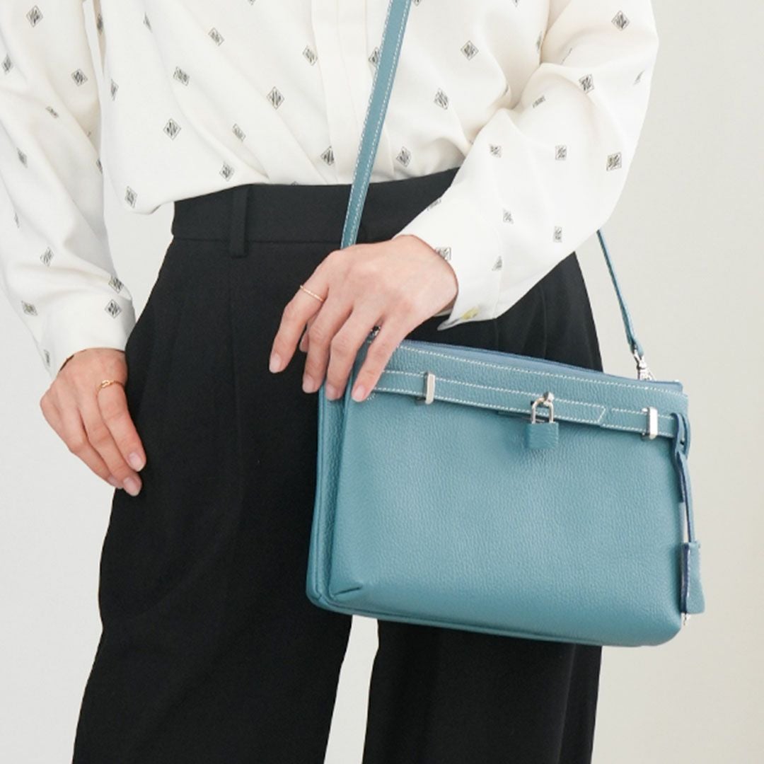ぽ*ぽ様 【傳濱野】品ある仕草を叶える、整頓上手な2wayショルダーMietia 傳濱野】《人気No.1黄金比シリーズ》品ある仕草を叶える、整頓上手な