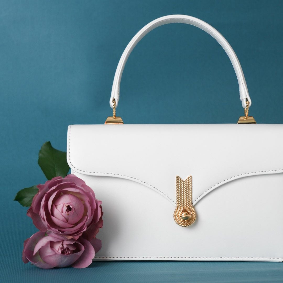 【傳濱野】濱野家のロイヤルバランスを宿した、日本女性のためのエンベロープワンハンドルAlicia Calis（アリシア カリス）