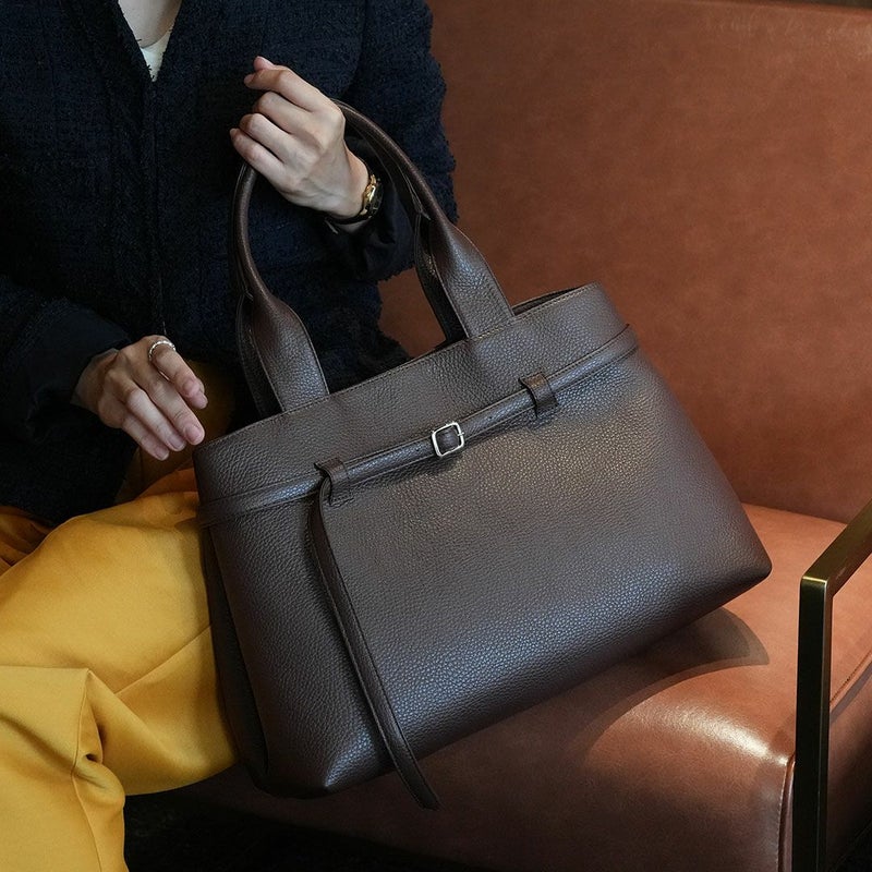 【傳濱野】仕事終わりの自分時間も楽しむ、たっぷりA4サイズ“寄り道トート”Cecile Apero（セシル アペロ）