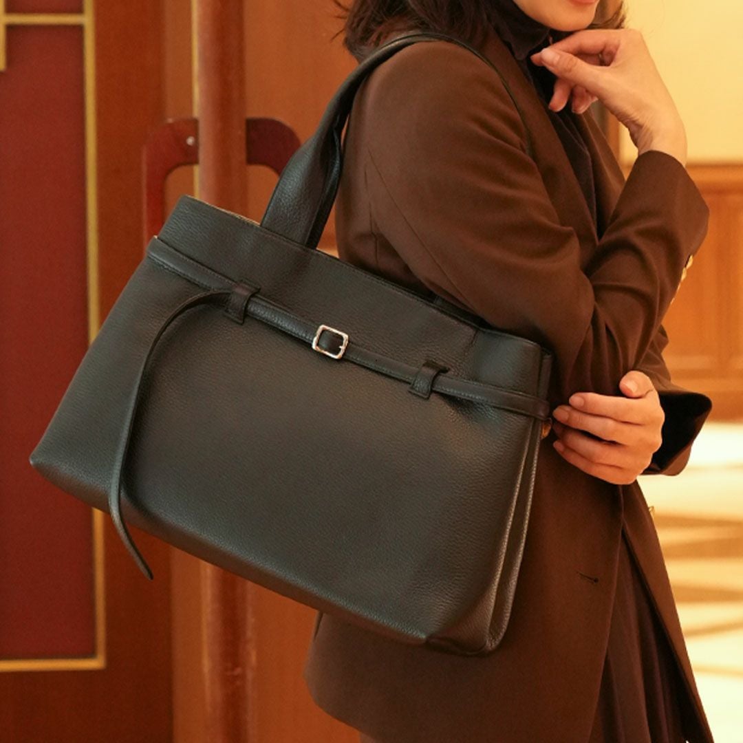 【傳濱野】仕事終わりの自分時間も楽しむ、たっぷりA4サイズ“寄り道トート”Cecile Apero（セシル アペロ）