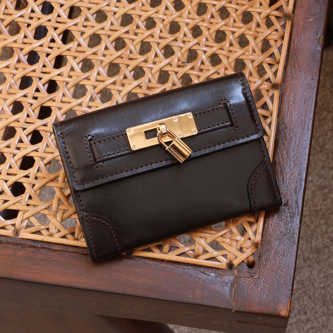 【傳濱野】結ばれたご縁を、そっと守る。錠前金具をあしらった良縁名刺入れclavis（クラヴィス）